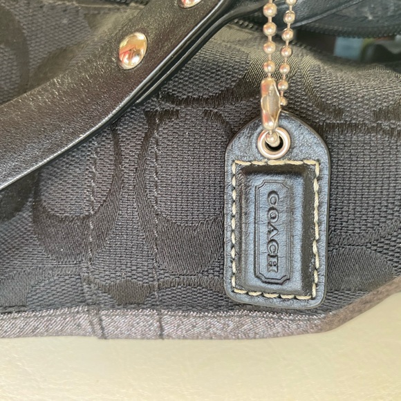 Coach purse - Picture 4 of 4
